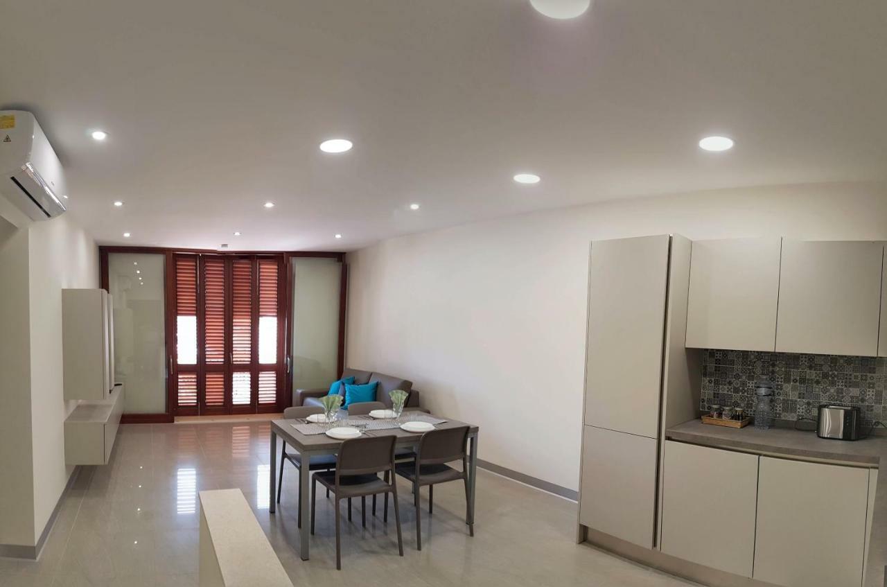 Fort Cambray Apartment With Spectacular Sea Views Mgarr ภายนอก รูปภาพ
